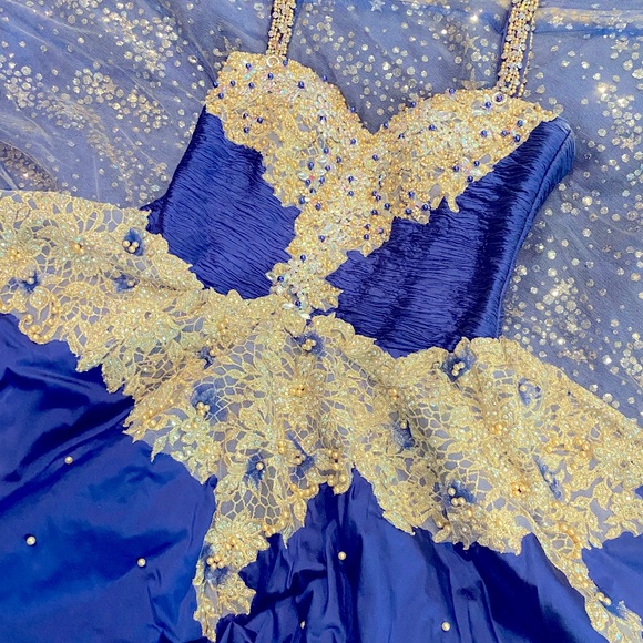 Ragazza Slightly used in perfect condition Converts to short dress No damage - Picture 8 of 10